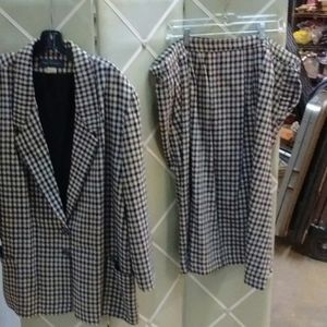 Two piece woman suit